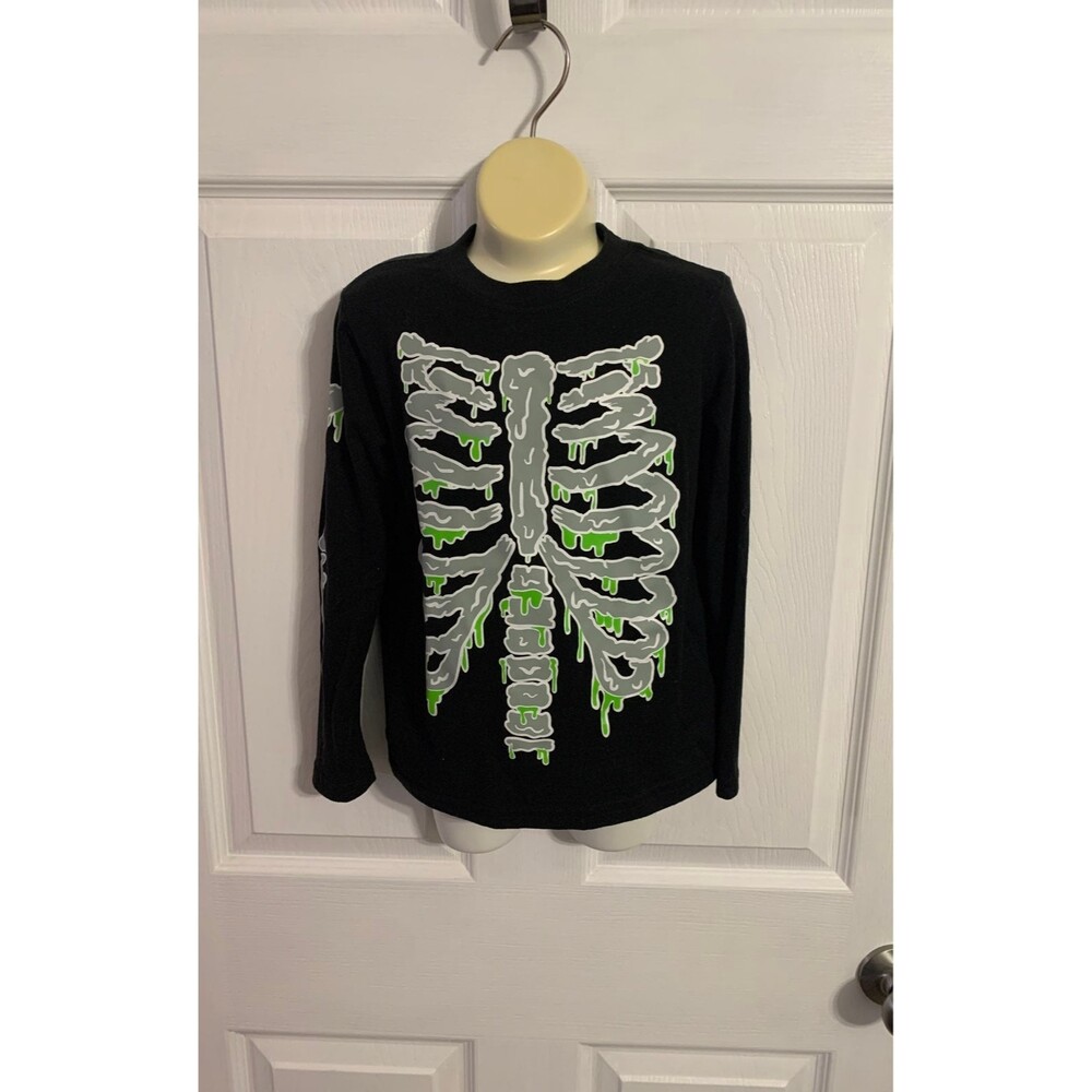 Celebrate! Halloween t-shirt. Size XS (4-5)